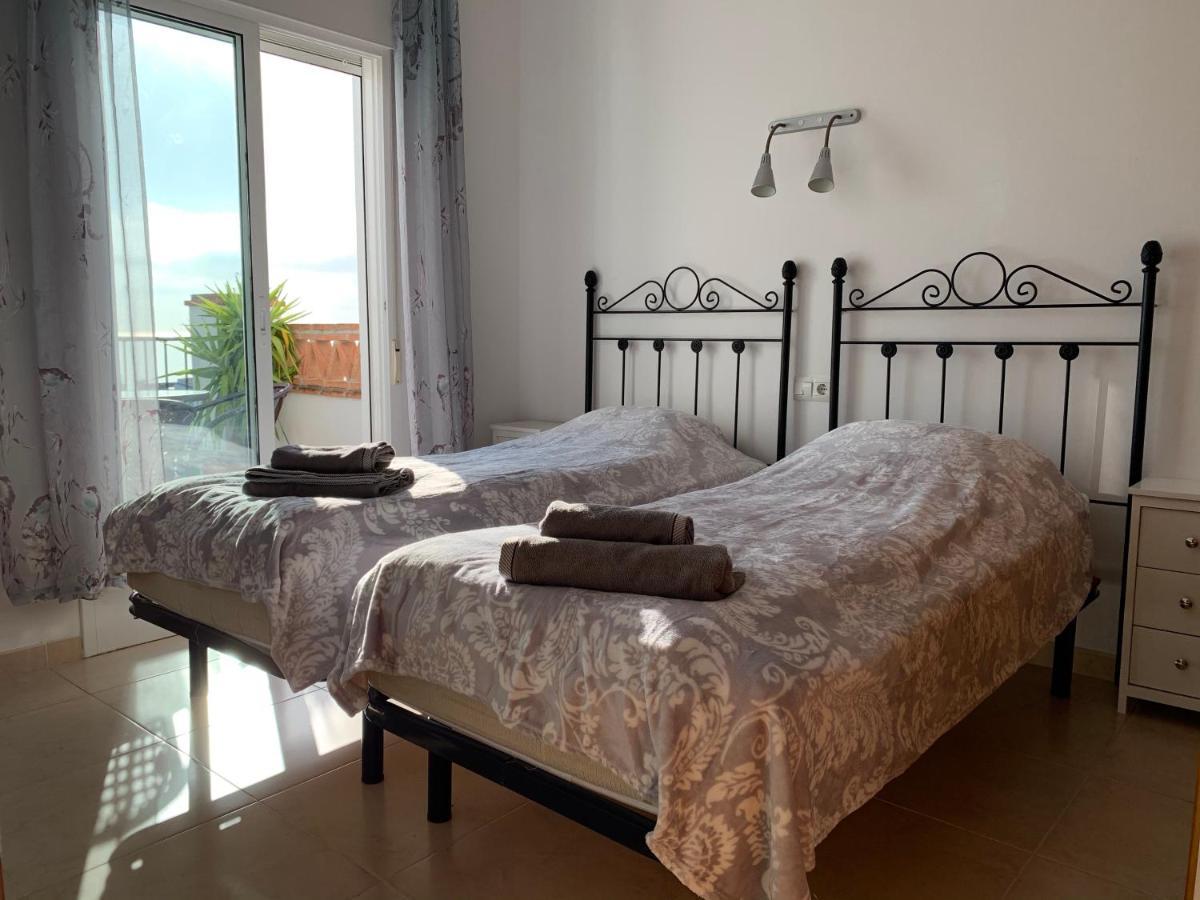 Playa Burriana, Tva Terasser, Havsutsikt, Pool Nerja Zewnętrze zdjęcie
