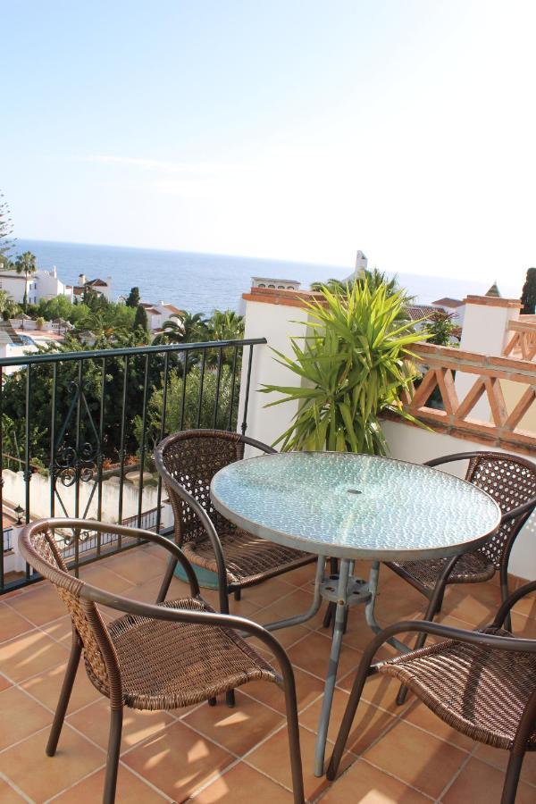 Playa Burriana, Tva Terasser, Havsutsikt, Pool Nerja Zewnętrze zdjęcie