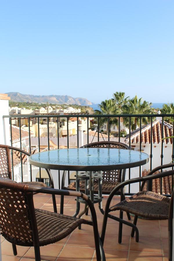 Playa Burriana, Tva Terasser, Havsutsikt, Pool Nerja Zewnętrze zdjęcie